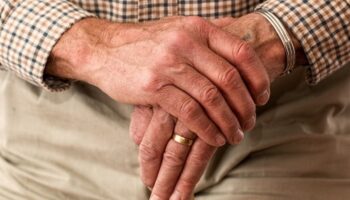 Criminosos que enganavam idosos em BH desviaram R$ 1,6 milhão de instituição financeira