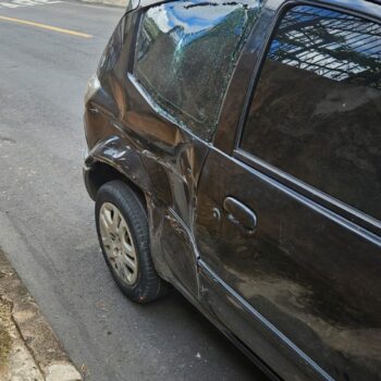 Colisão entre dois veículos mobiliza resgate e deixa vítimas em João Monlevade