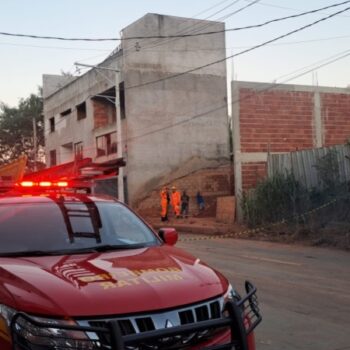 Homem morre soterrado durante obra de muro de arrimo em Santana do Paraíso