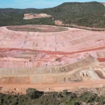 Empresa dos EUA anuncia compra de mineradora brasileira de terras raras