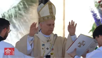 Em português, Papa Leão XIV deseja feliz Páscoa e critica guerras