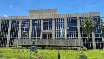 Prefeitura divulga funcionamento dos serviços no feriado de Tiradentes