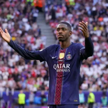 Magalhães erra pênalti, PSG bate Arsenal e conquista bicampeonato da Champions League