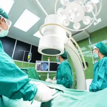Justiça mantém condenação de hospital por morte após atraso em cirurgia de apendicite em MG