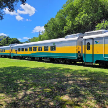 Viagens noturnas do Trem de Férias retornam em julho, com vendas a partir de 17 de maio