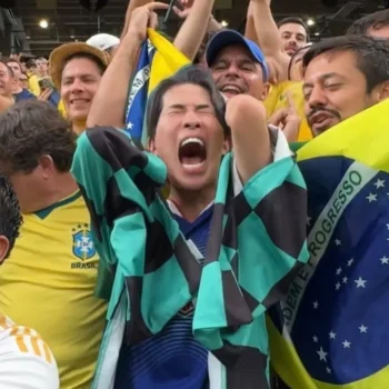 Influenciador japonês viraliza ao dramatizar derrota para o Brasil na Copa do Mundo