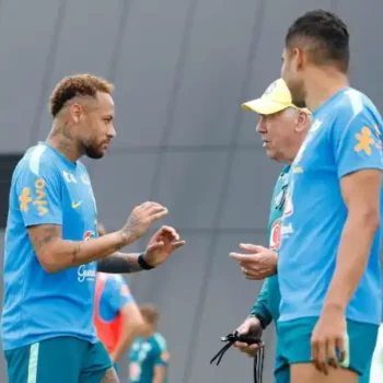 Neymar volta aos treinos da Seleção Brasileira e manda recado nas redes sociais