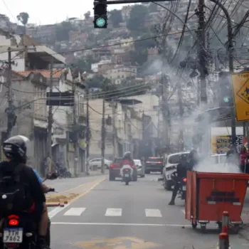 Classificação de PCC e Comando Vermelho como organizações terroristas pelos EUA entra em vigor nesta sexta-feira