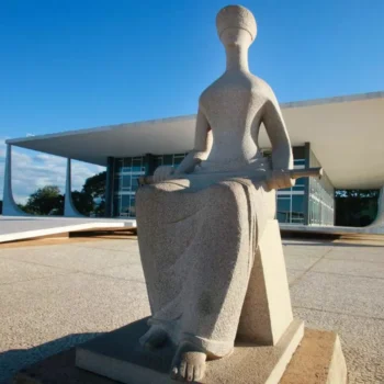 STF suspende expediente e decreta ponto facultativo em dia de jogo do Brasil