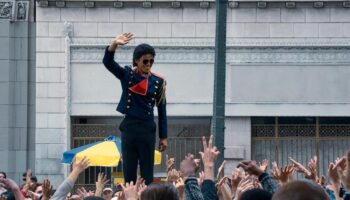 Filhos brigam pela fortuna de R$ 4bi de Michael Jackson, diz site