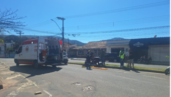 Colisão entre motos deixa dois feridos na Avenida Brasil, em Itabira
