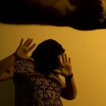 Monitoramento eletrônico para vítimas de violência ajuda mulheres a pedir socorro mais rápido