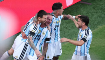 À flor da pele, Argentina bate Suíça na prorrogação e encara Inglaterra na semi da Copa