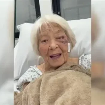 Vovó Tiktoker é internada na UTI após queda em casa