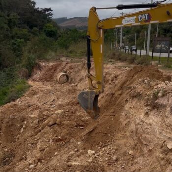 Saae inicia obra no bairro Praia para recuperar interceptor de esgoto que atende metade de Itabira