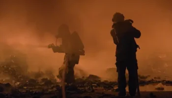 Briga entre pessoas em situação de rua provoca incêndio de grandes proporções em galpão de BH