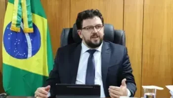 PL prepara ação no STF para investigar ex-chefe de gabinete de Lula