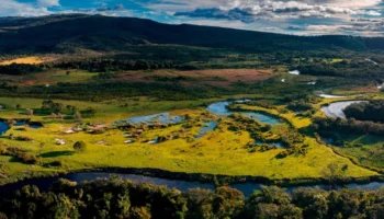 Colombiano desaparece após seguir sozinho por trilha na Serra do Cipó