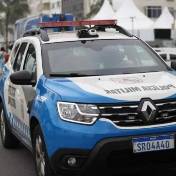Homem é preso após vítima filmar suposta importunação sexual no Rio