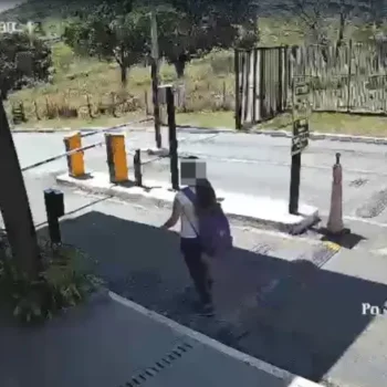 Adolescente autista de 17 anos desaparece após sair de condomínio em Contagem