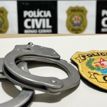 Homem e mulher flagrados com crânio humano em Contagem pagam fiança e são liberados