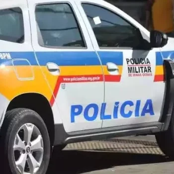Homem é preso após atacar ex-namorada com facão na frente do filho de 2 anos em Minas